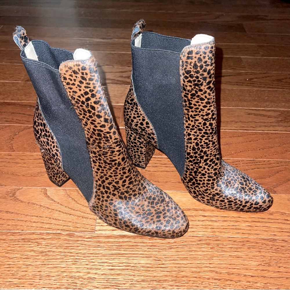 NEW White House Black Market Leopard Print & Black Heeled Bootie 8
